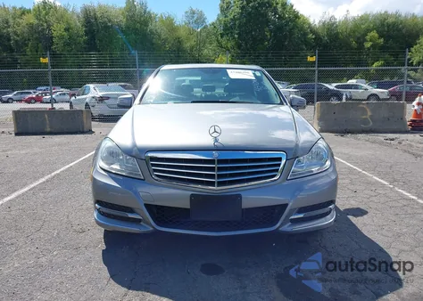 2013 Mercedes-Benz C 300 Luxury 4Matic from USA, damaged, VIN WDDGF8AB3DA833776